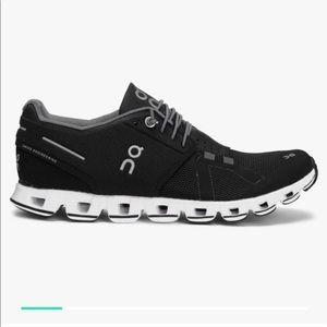 On Cloud Running Shoes Women’s 8